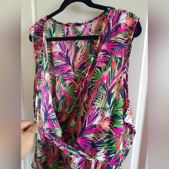 Floral Print Silky Tank - Picture 6 of 10